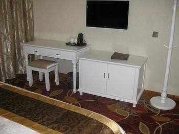 Guilin Bolish Hotel Екстер'єр фото